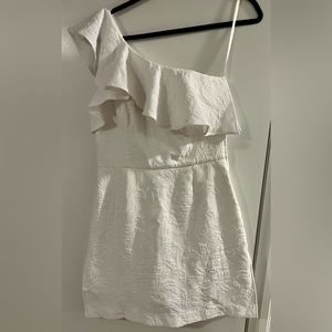 NWOT adorable white Lilly Pulitzer romper dress size 4